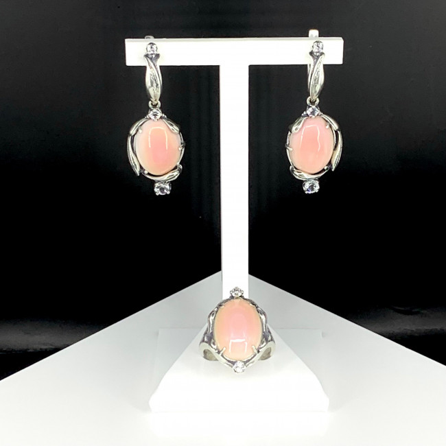 Серьги с2418 (12.49 г), серебро, розовый, белый, коралл, топаз купить в интернет-магазине Циркон С
