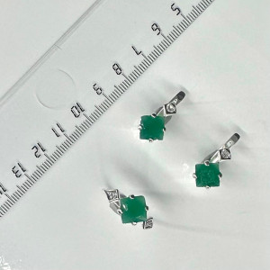 Серьги из серебра с зеленым агатом с249