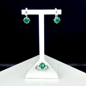 Серьги из серебра с зеленым агатом с249