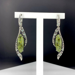 Серебряные серьги с английским замком с2575