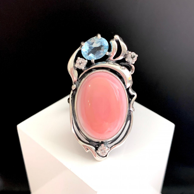 Серебряное кольцо Циркон к2610, розовый, белый, голубой, кожа ангела, топаз, топаз скай Кольцо к2610 (9.80 г), серебро, розовый, белый, голубой, кожа ангела, топаз, топаз скай купить в интернет-магазине Циркон С