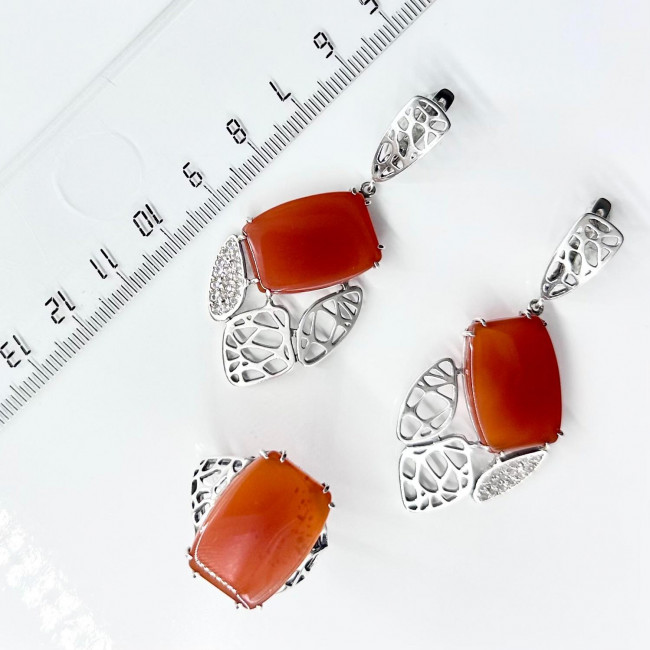 Серьги с2616 (11.67 г), серебро, коричневый, белый, сердолик, топаз купить в интернет-магазине Циркон С