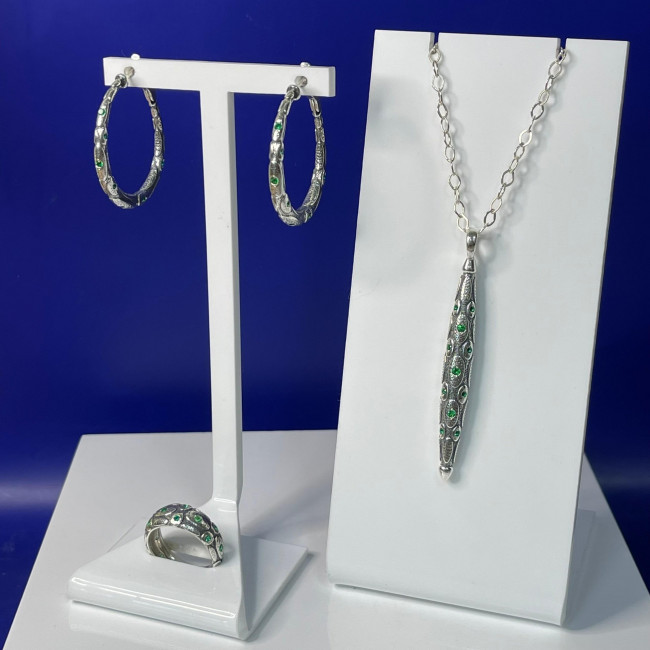 Кольцо к2686 (3.53 г), серебро, зеленый, кварц (имит) купить в интернет-магазине Циркон С