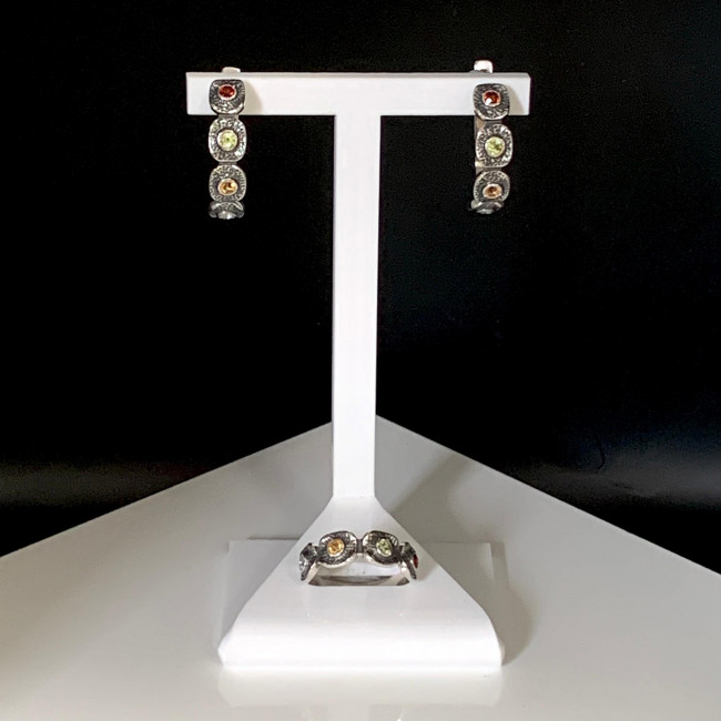 Серьги с2690 (6.60 г), серебро, красный, голубой, зелено-желтый, рыжий, гранат, топаз скай, хризолит, цитрин купить в интернет-магазине Циркон С