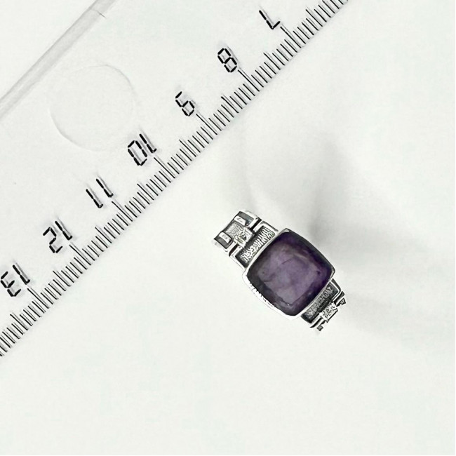 Кольцо к487 (4.72 г), серебро, фиолетовый, белый, аметист, топаз купить в интернет-магазине Циркон С